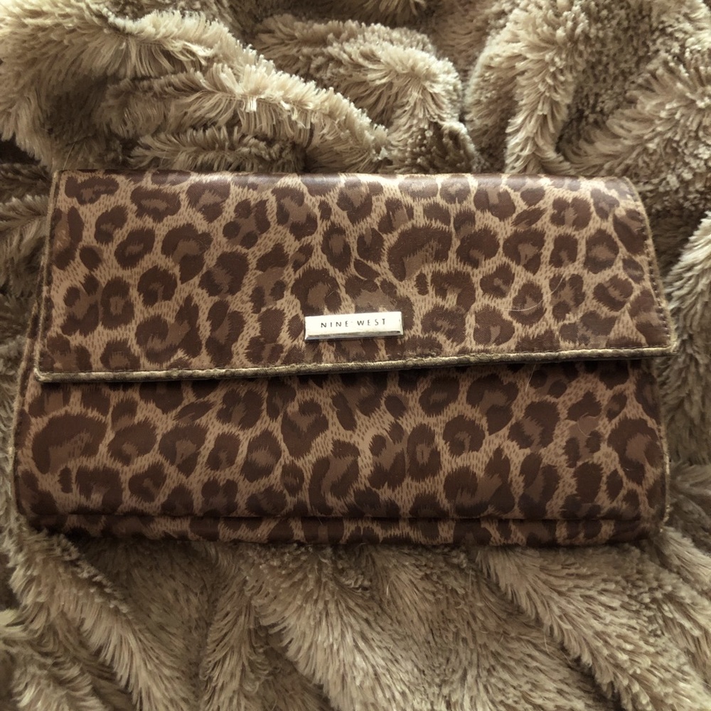 Nine west wallet leopard/cheetah print